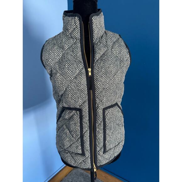 J.Crew Jackets & Blazers - J.Crew Herringbone Quilted Puffer Vest Down Fill Zip Front Pockets XXS